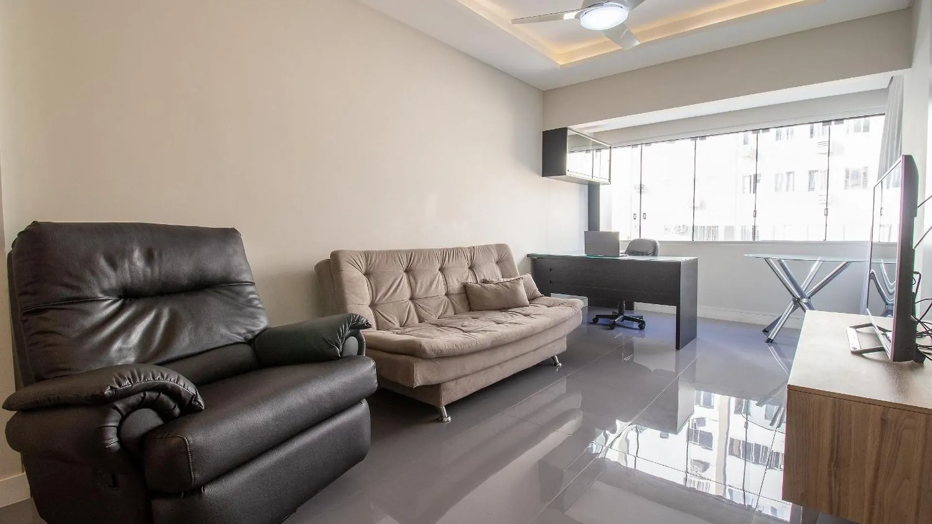 公寓 Balneário CamboriúGnv103 - Aconchegante, Climatizado, Garagem, Wi-Fi公寓